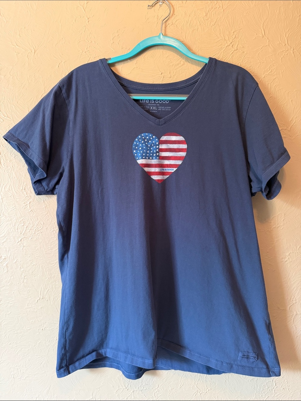 Life Is Good Navy Tee XXL with American Flag Heart Graphic